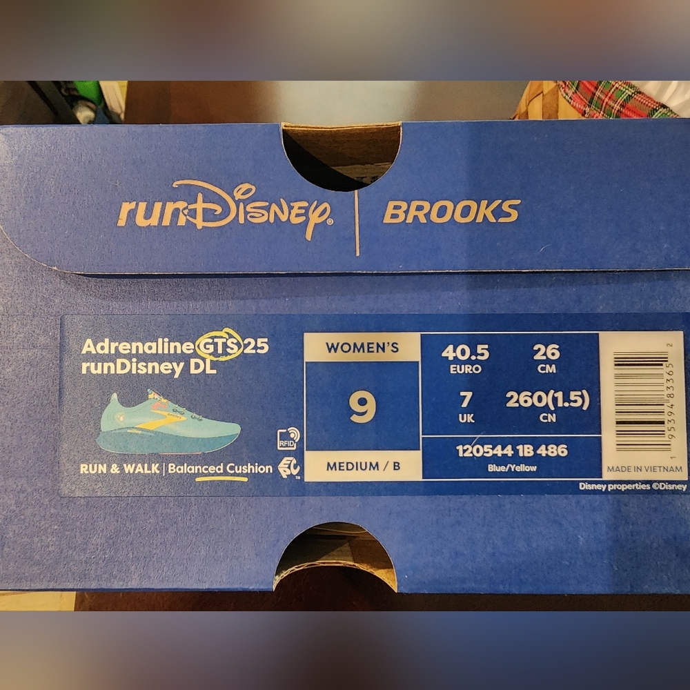 Brooks Adrenaline GTS 25 Disneyland Half Marathon Weekend Limited Edition. - Picture 9 of 12